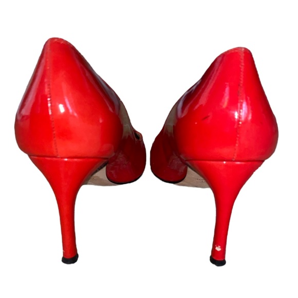 Stuart Weitzman Moody Red Patent Heels Pumps - 7 - Picture 10 of 15